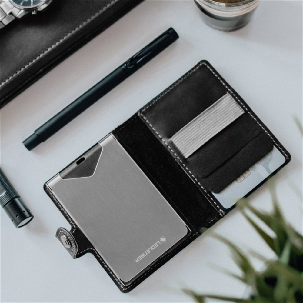 Led Lenser Life Wallet kožni novčanik ljubičasti