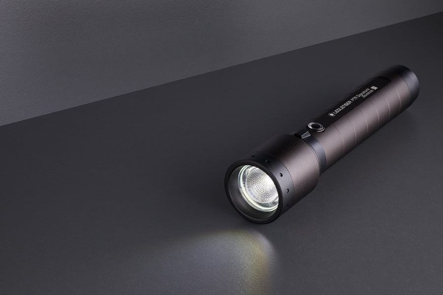 LedLenser punjiva ručna lampa P7R Signature 502190